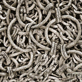 Chains by Olivier Le Queinec