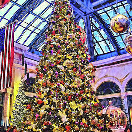 Christmas Tree, Bellagio, Las Vegas by Tatiana Travelways