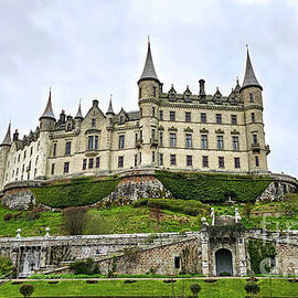 Dunrobin Castle and Garden -  Sutherland, Highlands, Scotland by Jeff Saunders