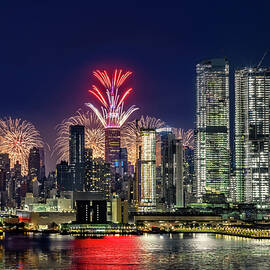 NYC 4th of July by Susan Candelario
