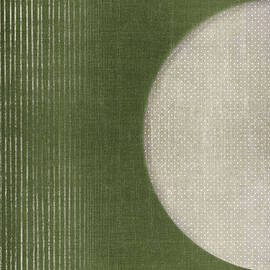 Evergreen Circle No1 by Ema Paraschiv