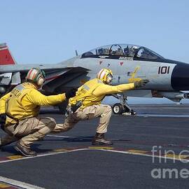 F14 Pushing Off by Antonios Valamontes