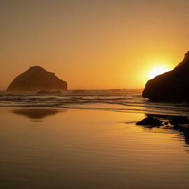 Face In The Rock Coastal Sunset by Dan Sproul