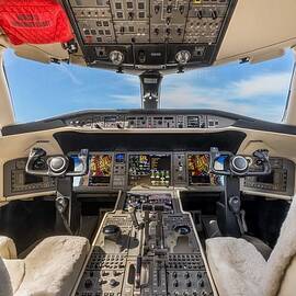 Flight Deck of Bombardier 700 by Dave Koch - Aircraft Photography