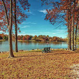 Freeman Lake Autumn by Chris Spencer