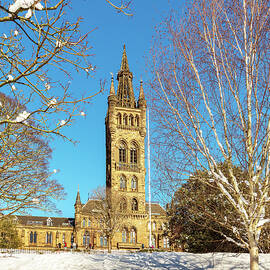 Glasgow University tower in winter by Grant Glendinning