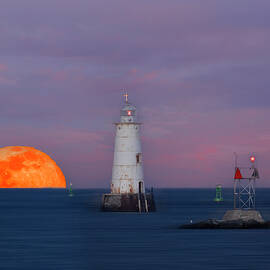 Great Beds Lighthouse Moon Rise by Susan Candelario