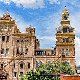 Historic Pearl by Kelley King