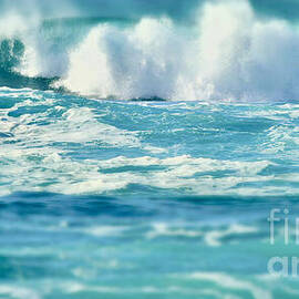 In the Sweet Spot Wave Hawaii by Debra Banks