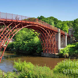  Iron bridge, Shropshire, England, GB, UK by Neale And Judith Clark