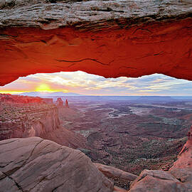 January 2018 Mesa Arch by Alain Zarinelli