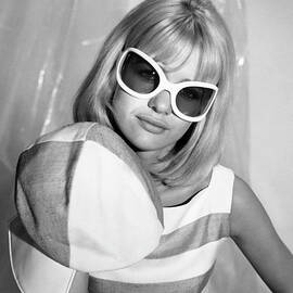 Judy Geeson Fashion Sunglasses Statement Vintage Retro Glamour 1960 by Silver Screen