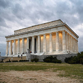 Lincoln Memorial at Dusk by Steven Nelson