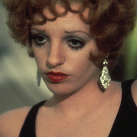 Liza Minnelli Lucky Lady Sultry Dramatic Somber Portrait Vintage Comedy Movie Short Hair 1975 by Silver Screen