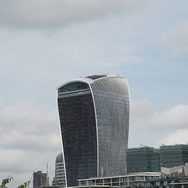 London Walkie Talkie by Richard Reeve