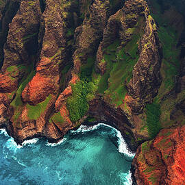 Looking Down on the Na Pali Coast - Kauai, Hawaii by Abbie Matthews