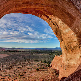 Looking Glass Alcove and Arch by Dan Norris
