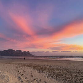 Majestic Sunset Over Tranquil Beach