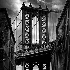 Manhattan Bridge by Jessica Jenney