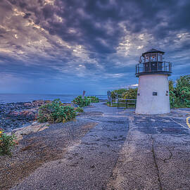 Marginal Way Lighthouse by Penny Polakoff