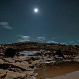 Mesa Arch by Moonlight by Robert Niemeier