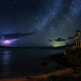Milky Way Hawaii 1 by Lisa Chorny