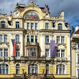 Ministry for Regional Development Building by Shirley Mitchell