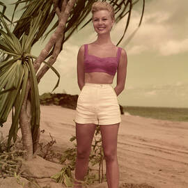 Mitzi Gaynor Glamour Pin Up Beach 1958 Vintage by Silver Screen