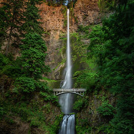 Multnomah Falls Number 4 by Matt Halvorson