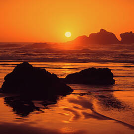 Oregon Coastal Sunset by Dan Sproul