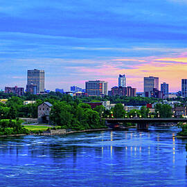 Ottawa river at Dusk by Tatiana Travelways