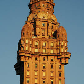 Palacio Salvo Sunset 2 by Richard Reeve