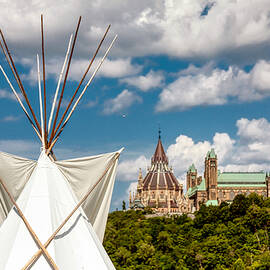  Parallel Worlds in Canada by Tatiana Travelways