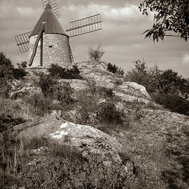 Picturesque Languedoc-Roussillon - St-Chinian by Seeables Visual Arts