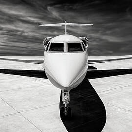 Power and Precision on the Runway by Dave Koch - Aircraft Photography