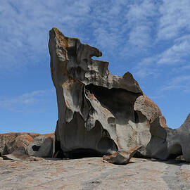 Remarkable Rocks - Kangaroo Island by Richard Reeve