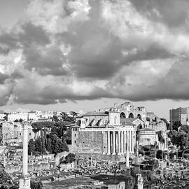 Roman Forum in Roma BW Photo by Stefano Senise