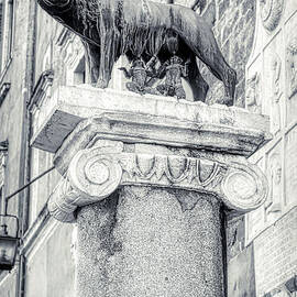 Rome BW - Capitoline Wolf sculpture with Romulus and Remus by Stefano Senise