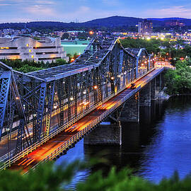 Royal Alexandra Interprovincial Bridge by Tatiana Travelways