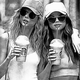 Selena Gomez and Taylor Swift BW by Gradify Creations