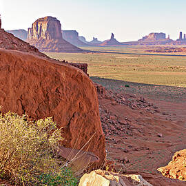 September 2018 Monument Valley by Alain Zarinelli