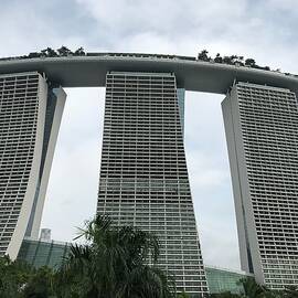 Singapore, A Modern Skyline Amidst Nature by Travel Essayist