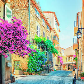 St Tropez street by The Luxury Art Collection