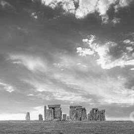 Stonehenge on the summer solstice black and white by Stefano Senise