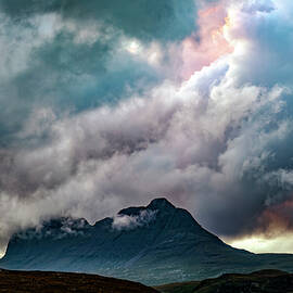 Suilven Mountain by Grant Glendinning