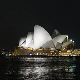 Sydney Opera House at Night by Richard Reeve