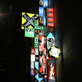 Sydney Signs by Richard Reeve