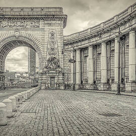 The Arch to Manhattan Bridge by Penny Polakoff