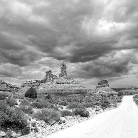 The Black and White Road to the Gods by Joe Schofield
