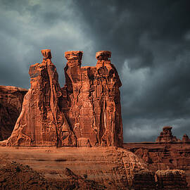 The Three Gossips by Jon Snyder